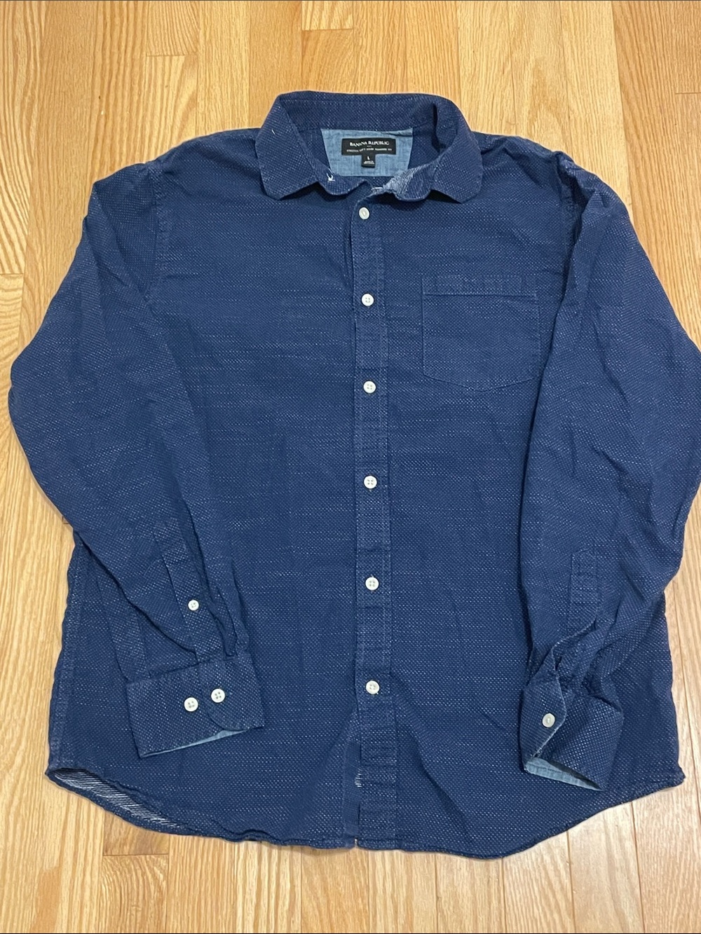 Banana Republic Micro-Dot Long Sleeve Button Down Shirt Large